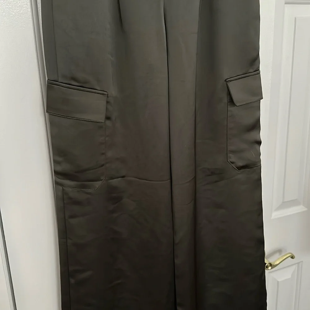 *Excellent Condition* Express, Wide Leg, High Waist, Green, Shiny, Cargo Pants - Picture 4 of 11